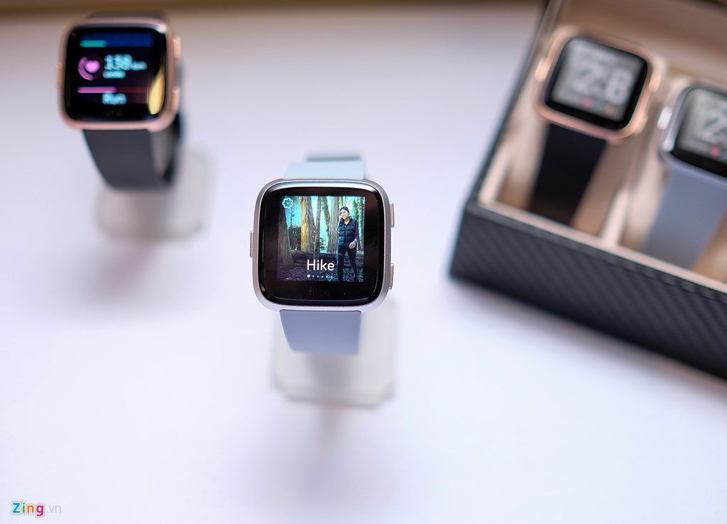 Fitbit Versa ra mắt tại VN: Thời trang, pin 4 ngày giá 5,5 triệu